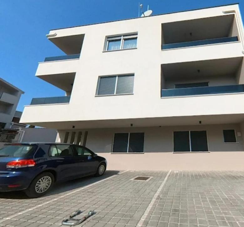 Appartamento New Apartman P & B Traù Esterno foto