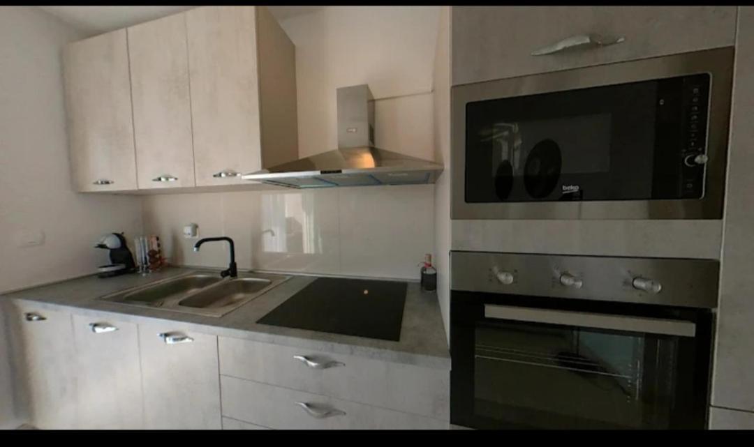 Appartamento New Apartman P & B Traù Esterno foto